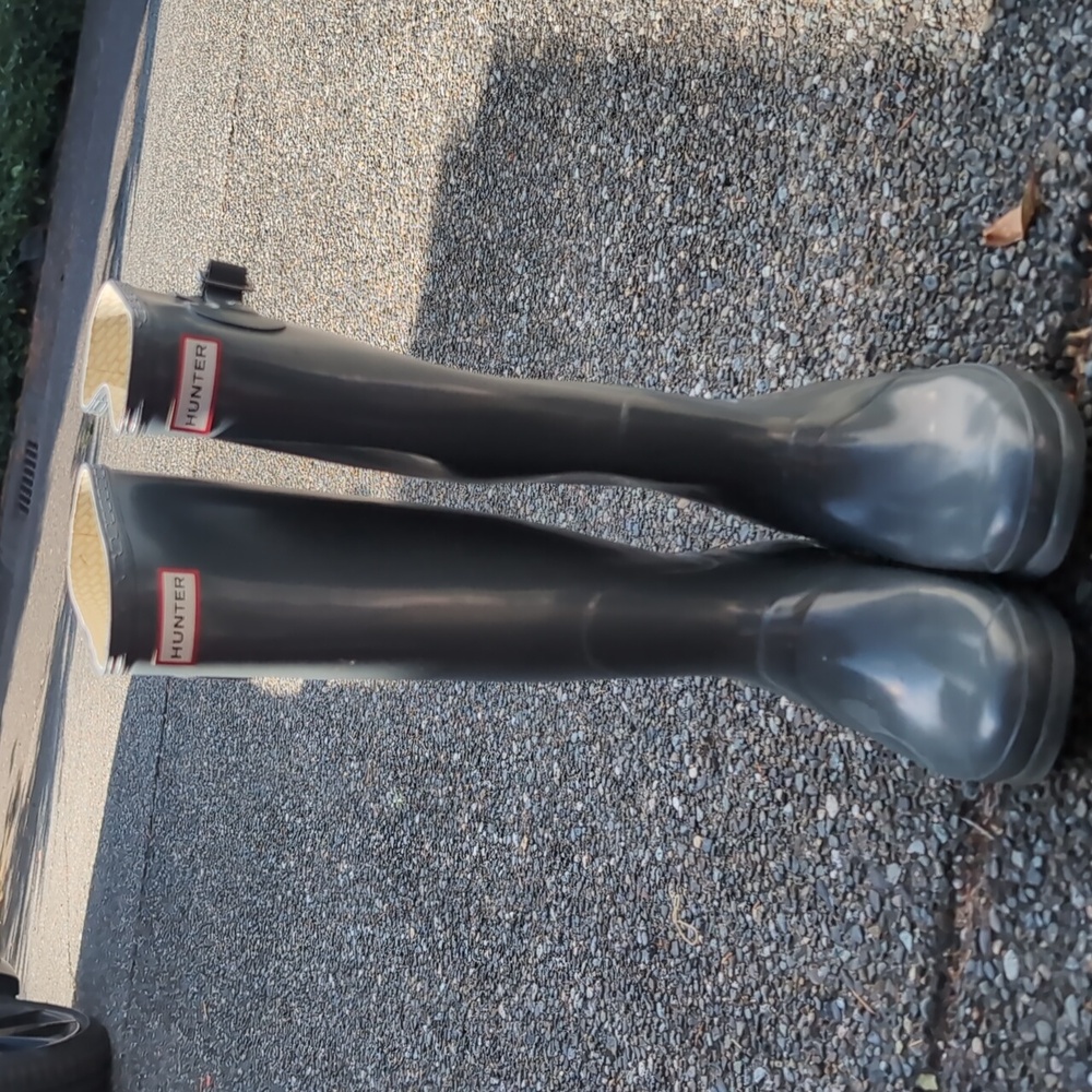Hunter Classic Charcoal Rain Boots